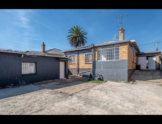 3 BEDROOM HOUSE FOR SALE IN KENSINGTON